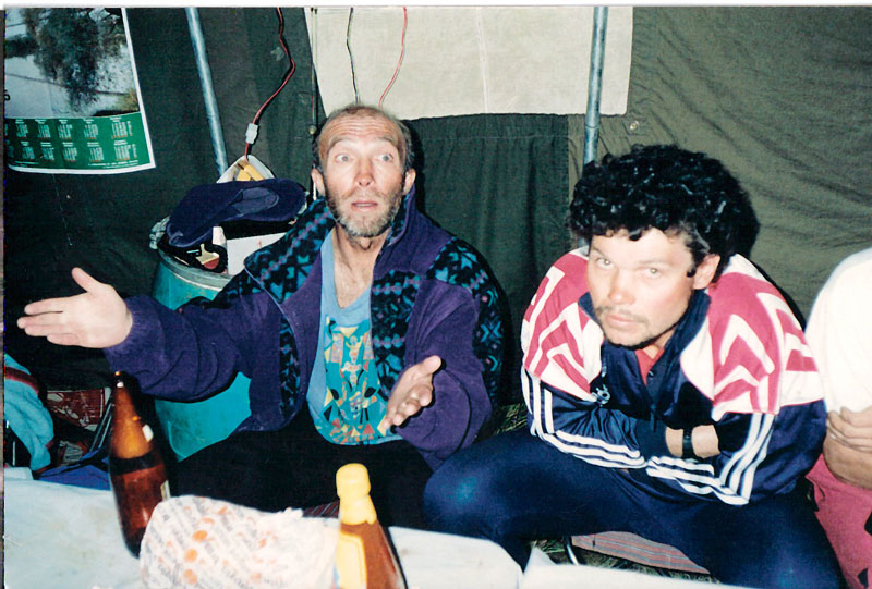 Владимир Горбач и Сергей Ковалёв после восхождения на Аннапурну, 1996 год
