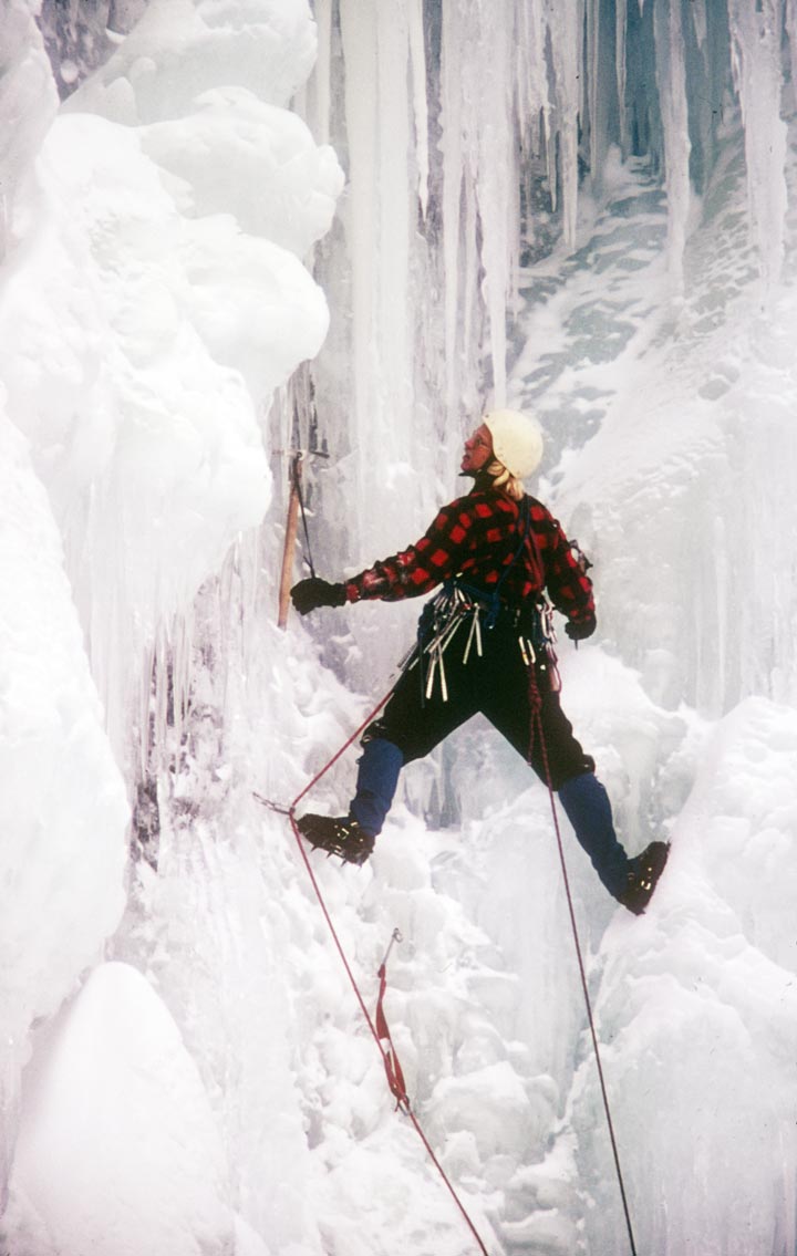 1974 — Bridelvail Falls  Джефф Лоу проходит сложнейший ледовый маршрут своего времени