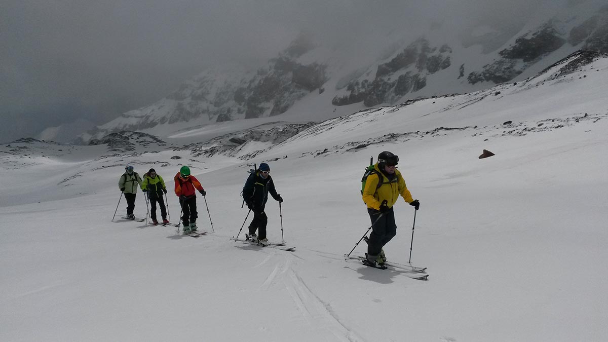 Восхождение на Казбек на ски-туре