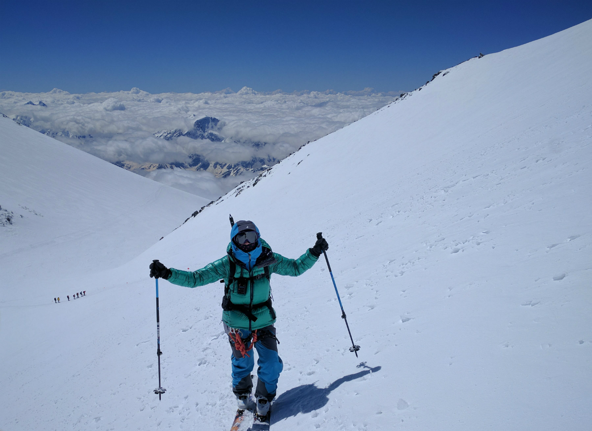 Спуск на лыжах с Эльбруса