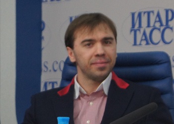 бронзовый призер Олимпиады в Турине Владимир Лебедев