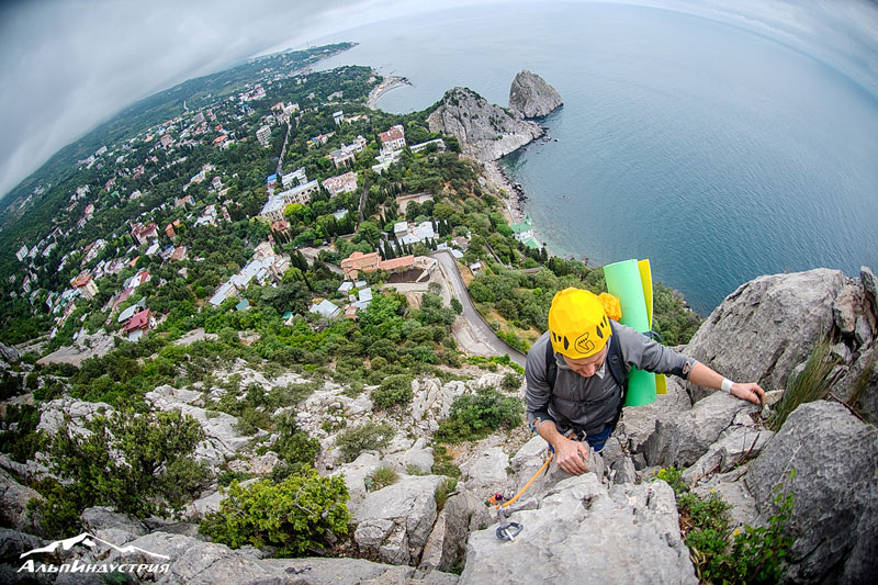 Выезд в Крым: скальный альпинизм - АльпИндустрия Горный клуб