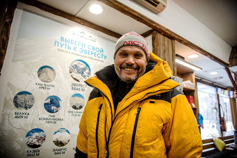 Восходитель на Эверест Сергей Ковалёв