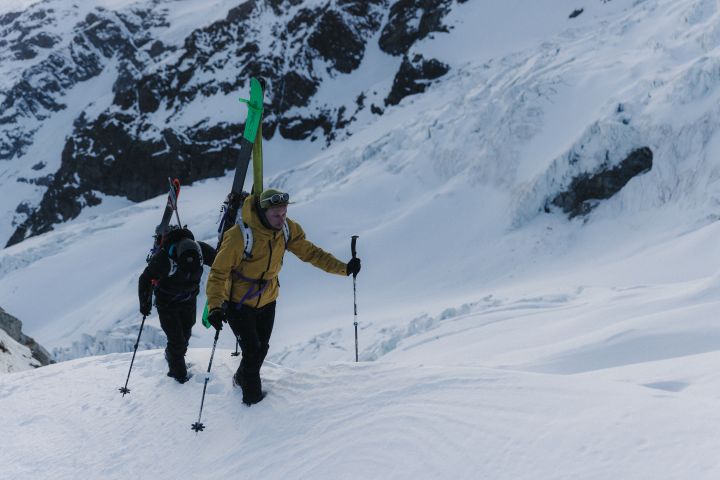 Как выбрать одежду для ски-тура и бэккантри