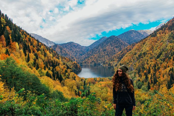 Озеро Рица: одно из самых знаменитых озер Кавказа