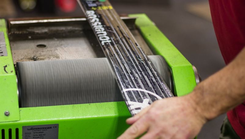 Скидка 50% на ски-сервис и озонирование экипировки в Москве до конца октября